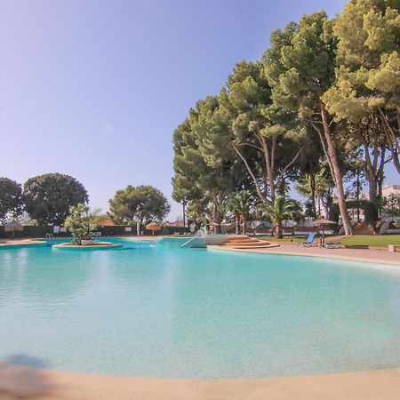 Bungalow Con Piscina - Calpepark Bagian luar foto